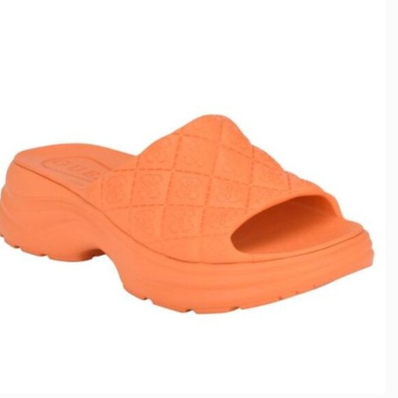 NEW GUESS Women's Fenixy Quilted Lug-Sole Pool Slides Orange - Picture 1 of 5